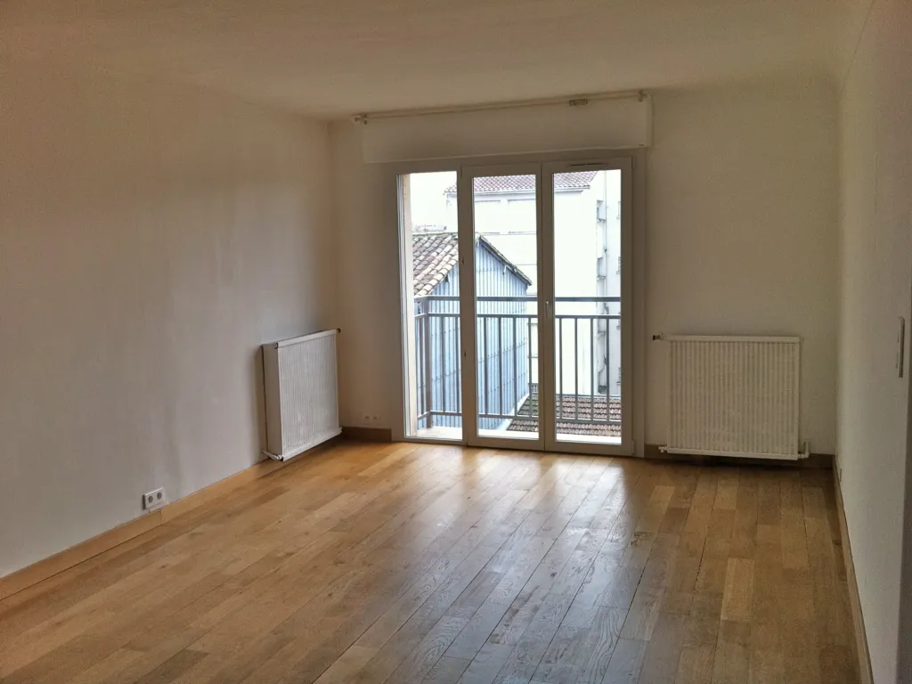 Appartement à vendre bordeaux 33000 - 3 chambres - MAV68158